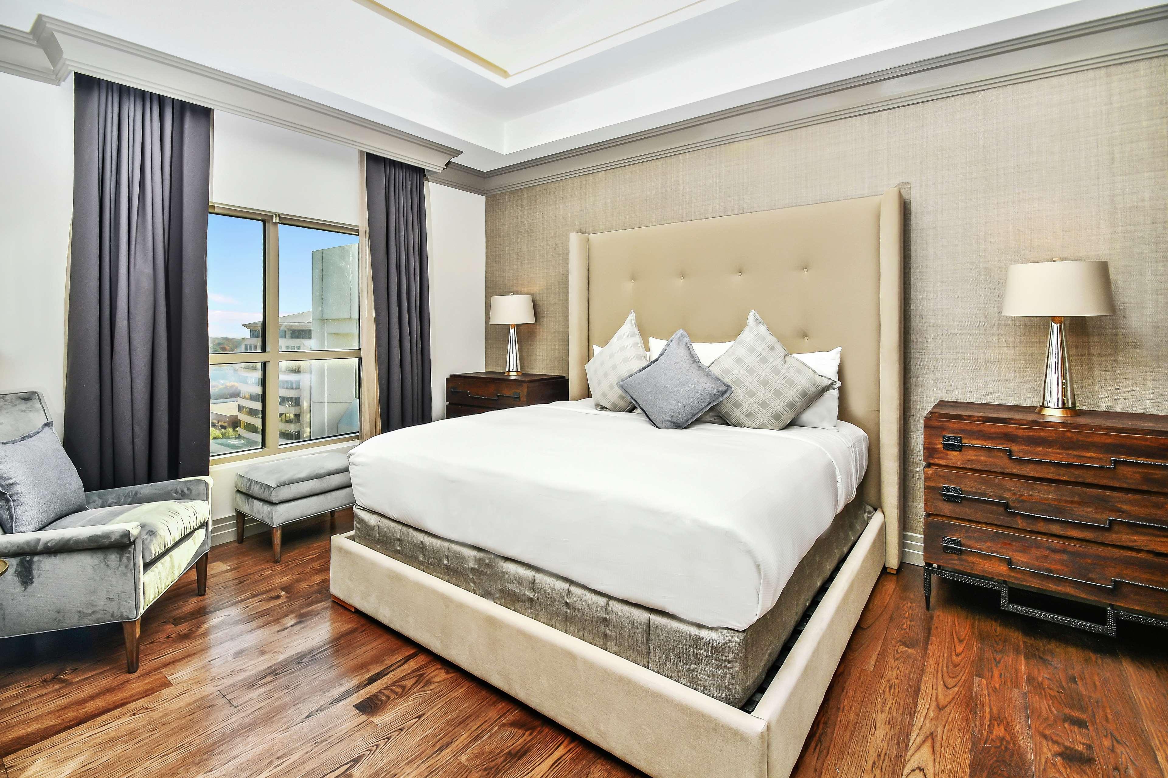 Hilton Dallas-Park Cities Экстерьер фото