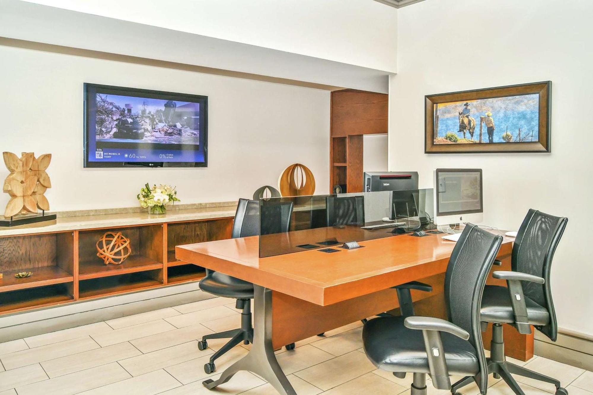 Hilton Dallas-Park Cities Экстерьер фото