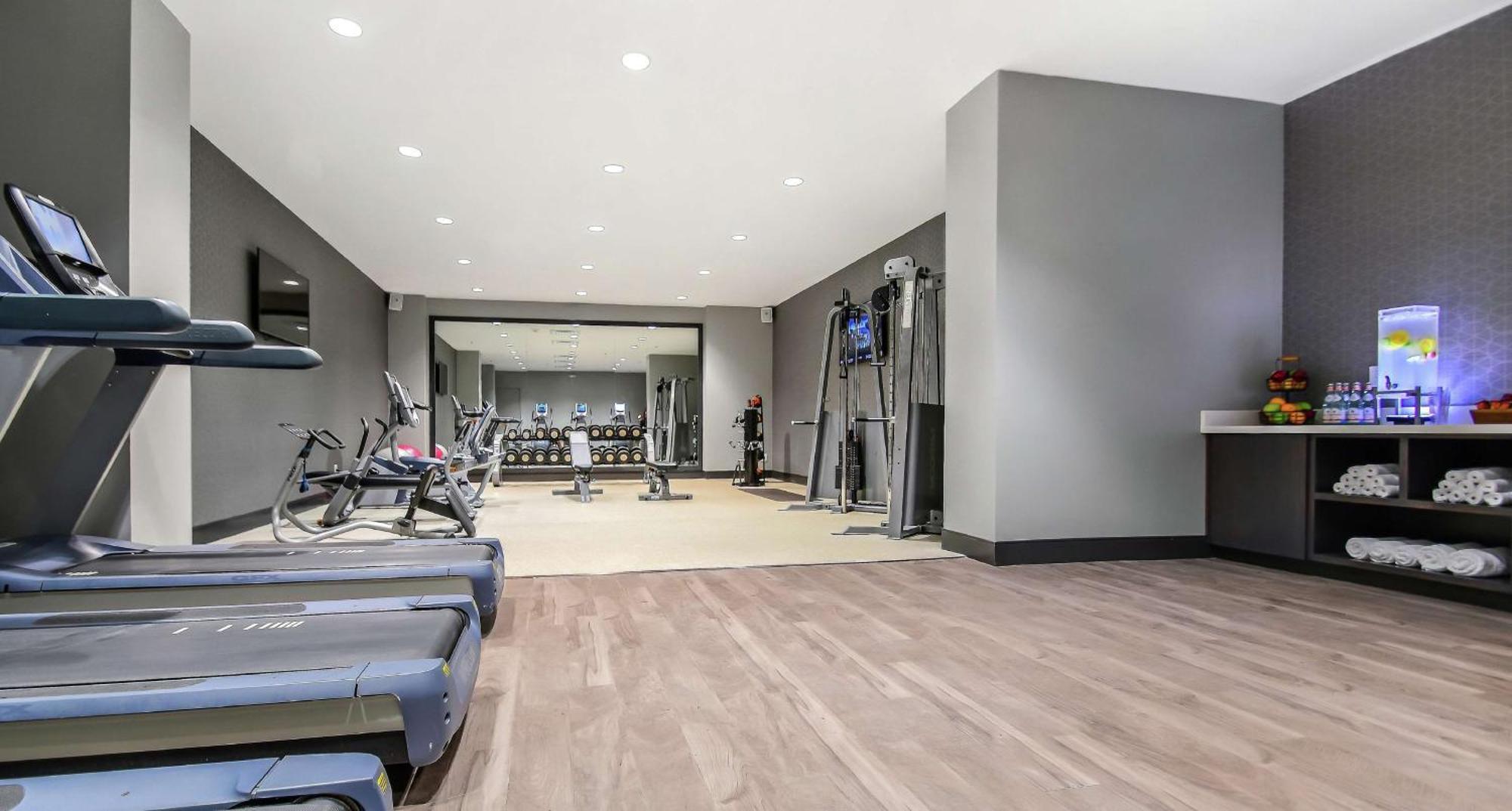 Hilton Dallas-Park Cities Экстерьер фото